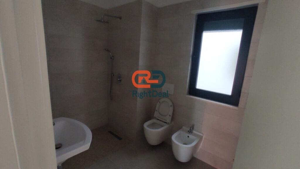 At Green City, Office Space for Rent !!!