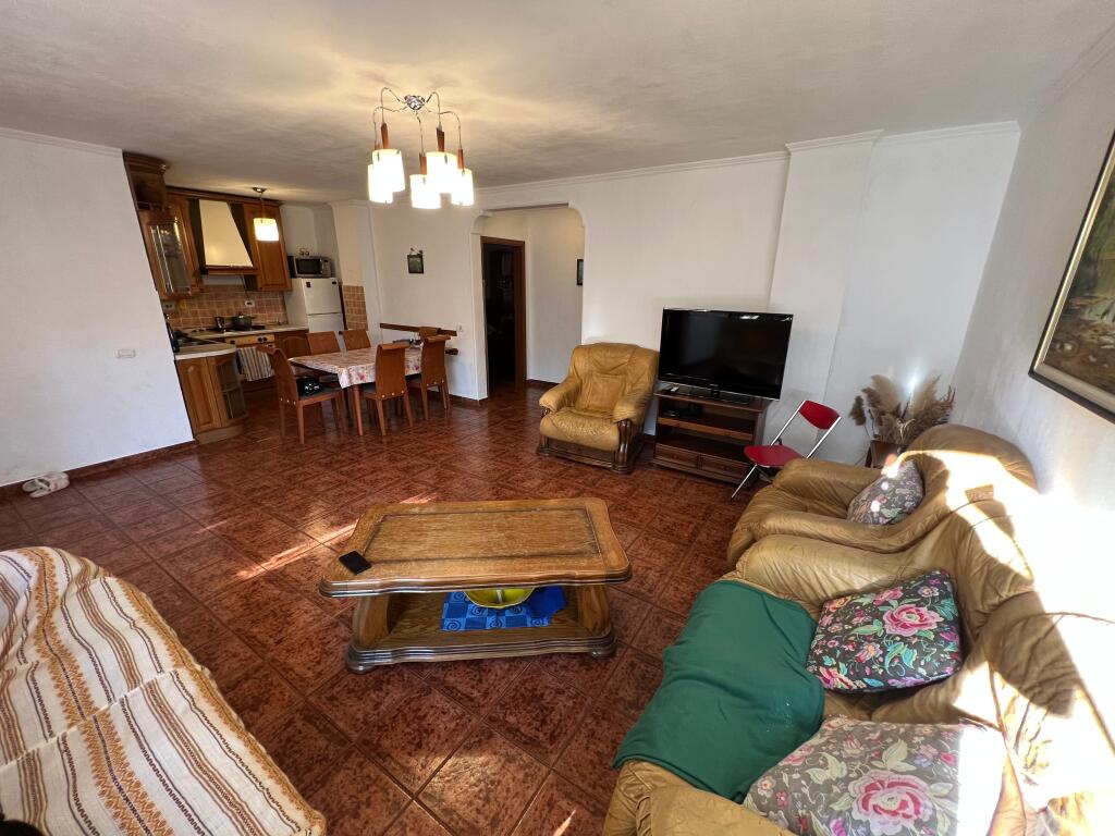 📣 AFFITTO Appartamento 2+1 📍Zogu i Zi ✨