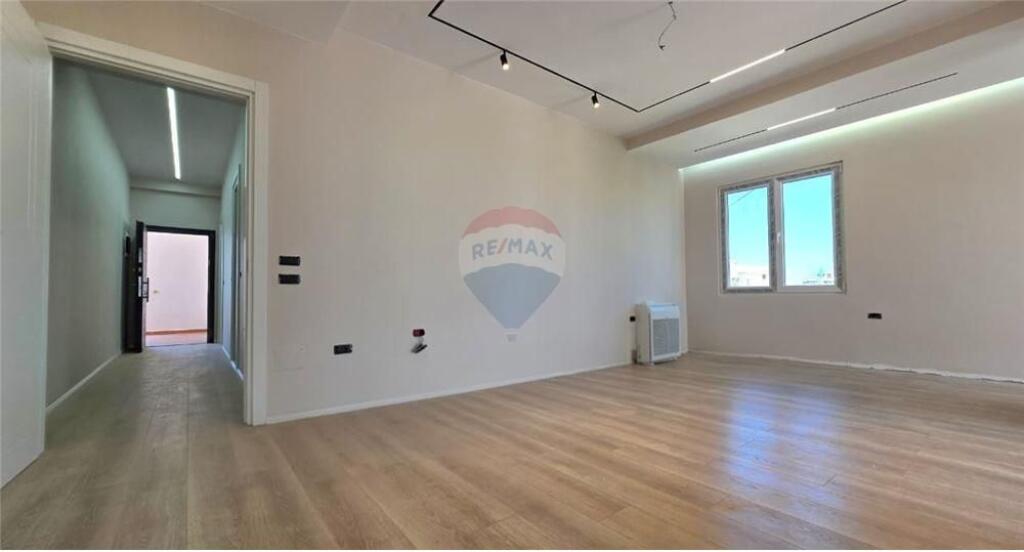 Attico di Lusso in Vendita – Lungomare, Vlorë