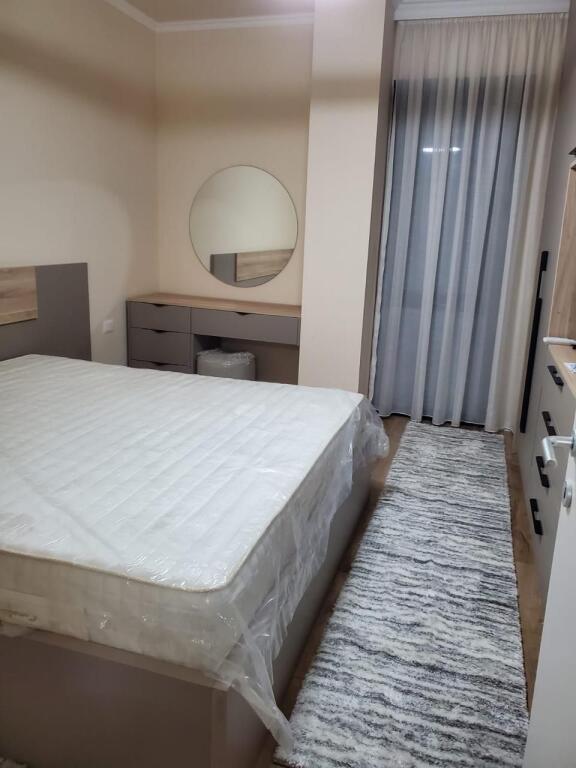 Apartament 1+1 me qira Liqeni i Thate