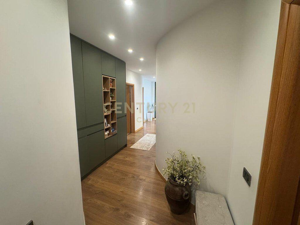 Shtet Super Apartament 3+1+2 + Depo + Verandë – Zona 5 Maj!