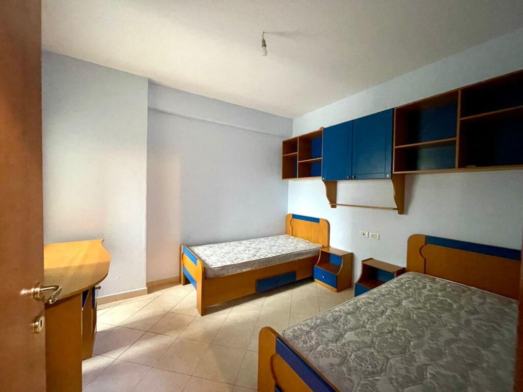 Appartamento 2+1 in affitto a Komuna E Parisit