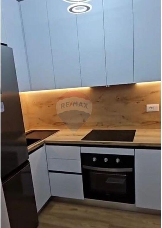 VENDESI APPARTAMENTO 1+1
