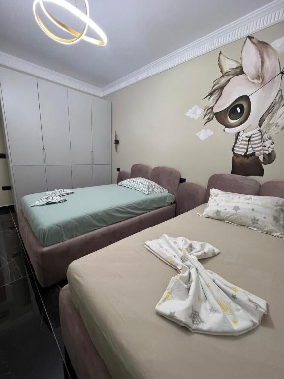 Affittasi appartamento 2+1+2 con 2 balconi – Spiaggia, Durrës