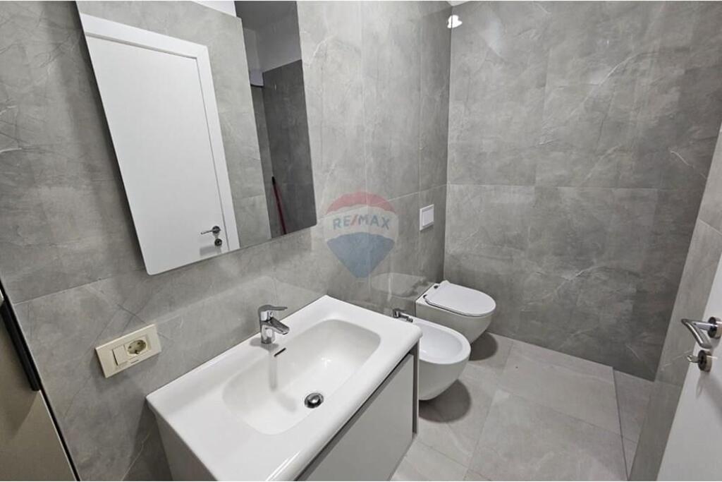 Appartamento 2+1 con parcheggio in affitto a Mine Peza!