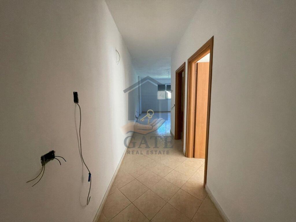 For sale, Apartment 2+1 Shkembi i Kavajes, Durres