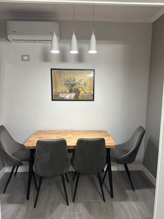 Apartament 1+1 tek Pazari i Ri