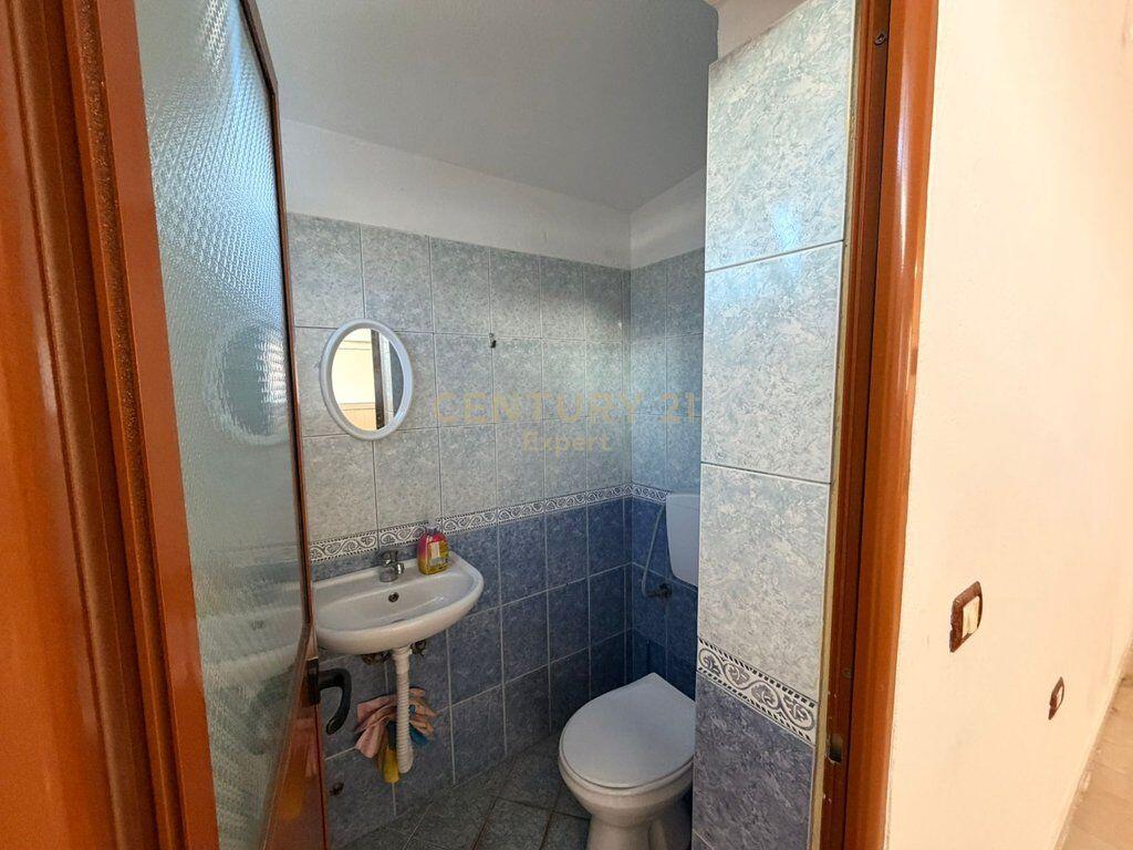 Affittasi villa su 4 piani vicino a Globe Center