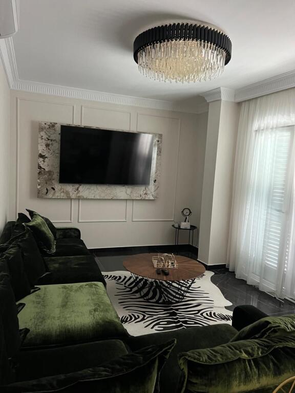 Affittasi appartamento 2+1+2 con 2 balconi – Spiaggia, Durrës