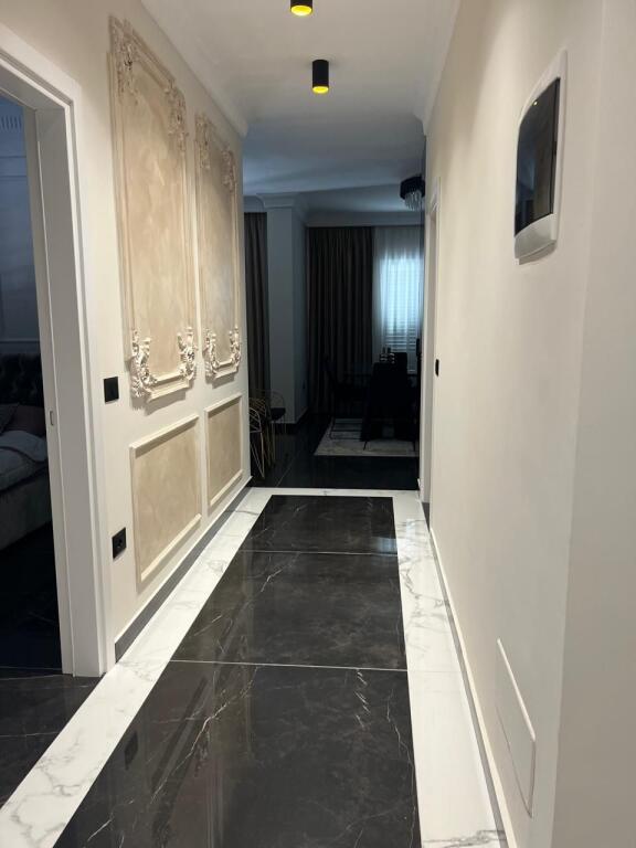 Affittasi appartamento 2+1+2 con 2 balconi – Spiaggia, Durrës