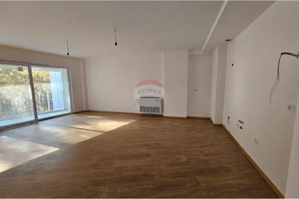 Office for rent near Air Albania stadium!
