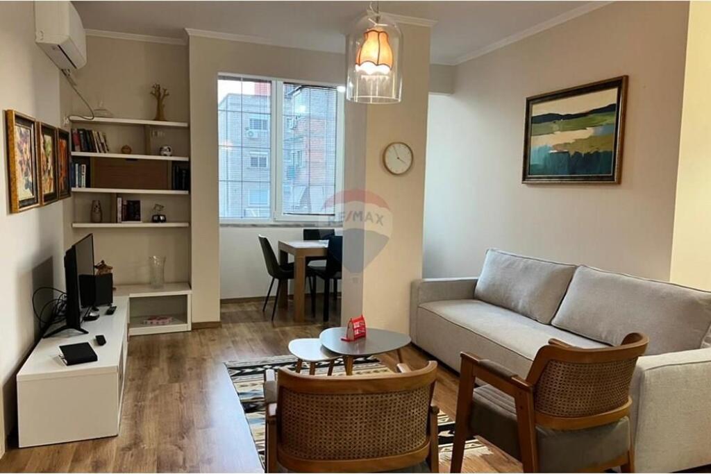 Apartament 2+1 me qira – Shkolla e Baletit!