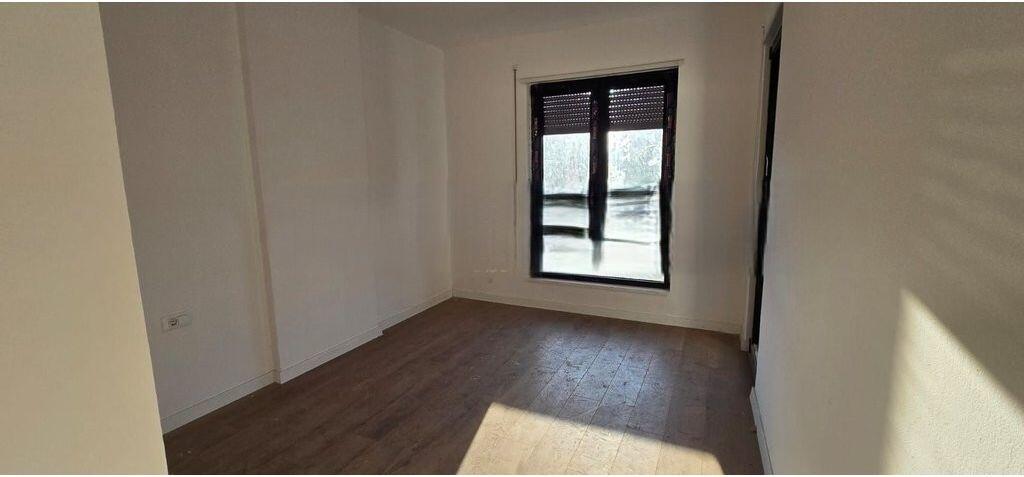 Affittasi appartamento 2+1 presso il Comune di Parigi! 700 € /Mese