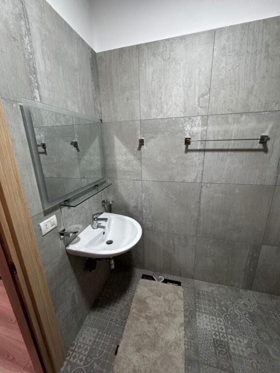 🏡 Appartamento 2+1 in affitto – Don Bosko, Tirana💶 Prezzo: 75.000 lek / mese
