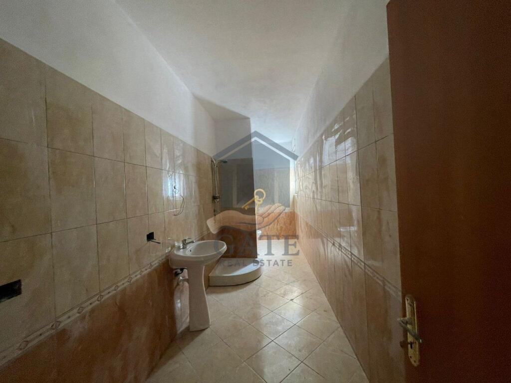 For sale, Apartment 2+1 Shkembi i Kavajes, Durres