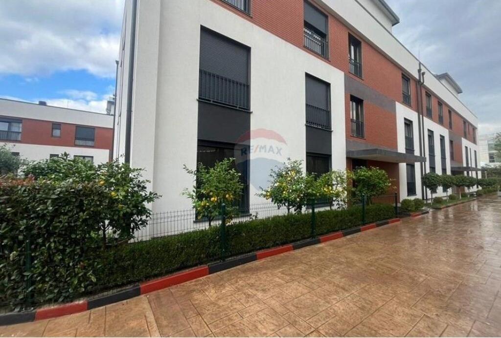 Appartamento - In Vendita - Via Liqeni i Thatë, Tirana(ID: 530261057-373)