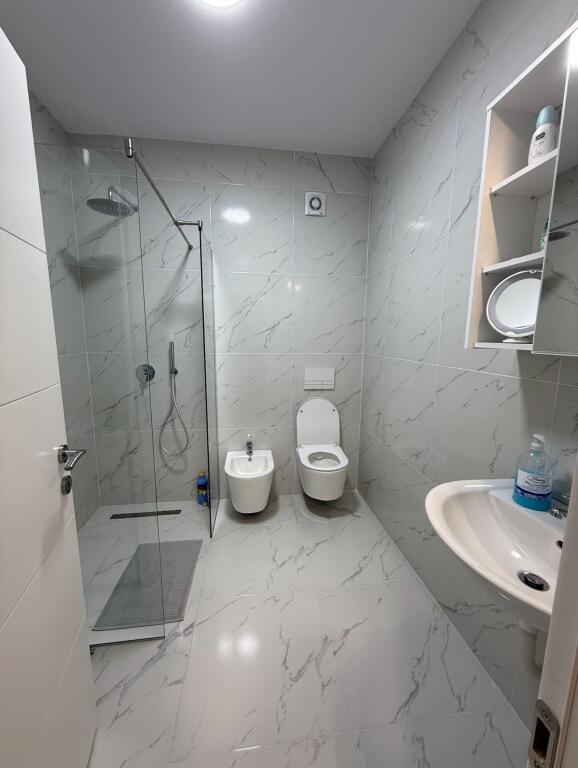 Apartment 1+1 for rent – Bulevardi i Ri, Jordan Misja