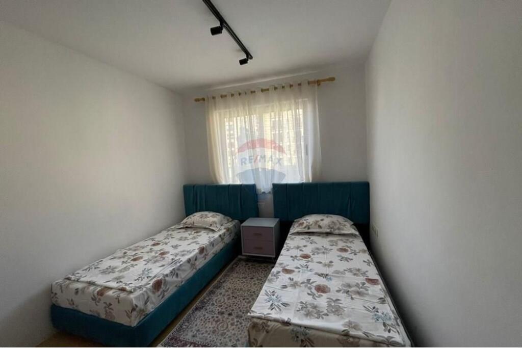 Apartment for rent 2+1 at Zogu I Boulevard, behind the Opera