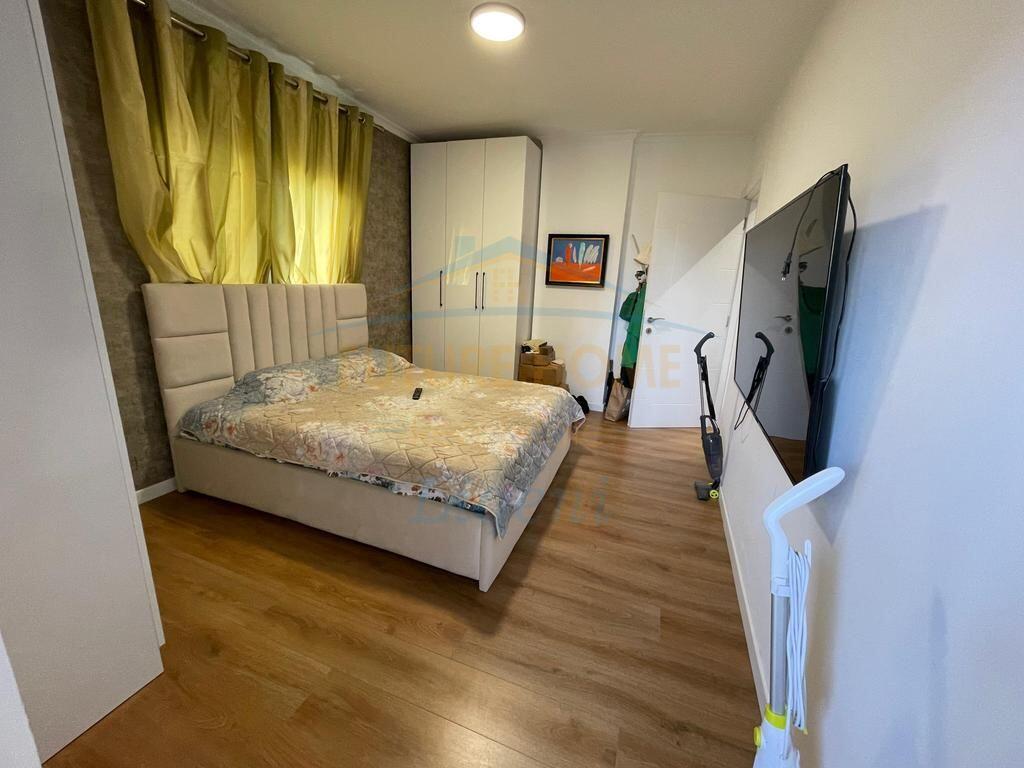 We rent out an apartment 2+1+2