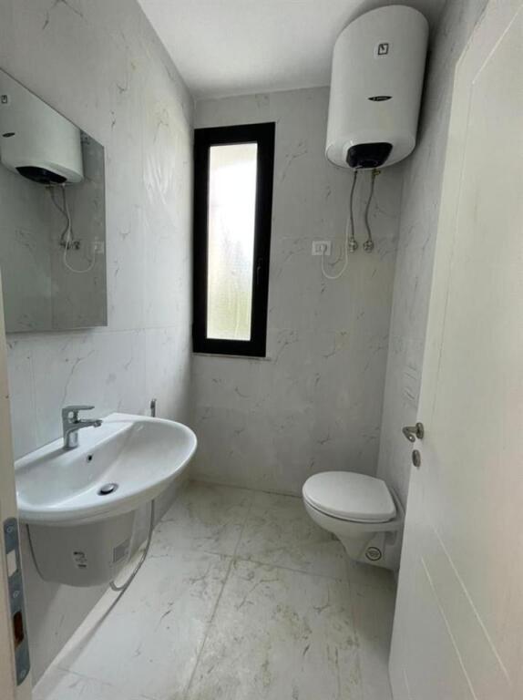 Ofrohet ambient kati 0 per qera prane st Dinamo