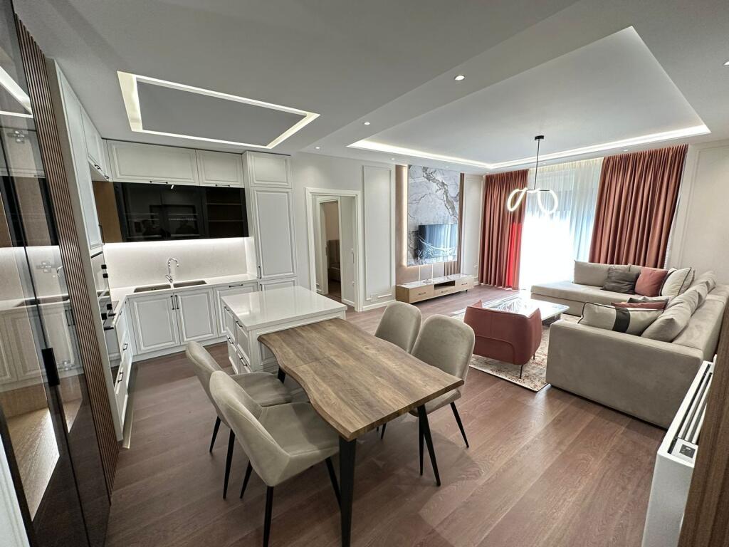Appartamento in affitto 2+1+2+parcheggio Via dei Kosovari