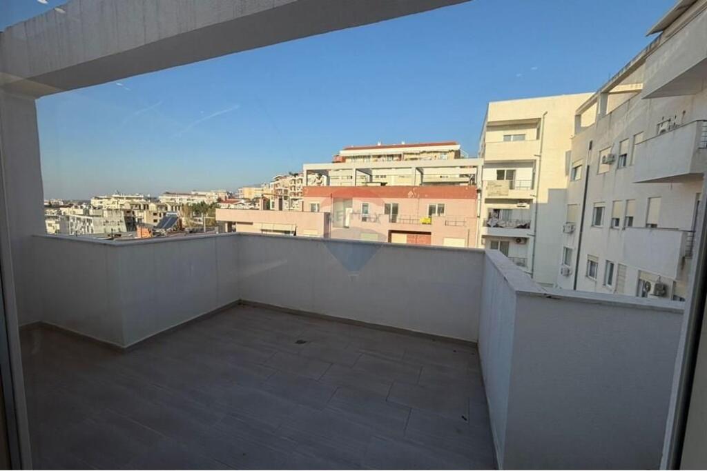 Apartament - Për Shitje - Shkozë, Tiranë