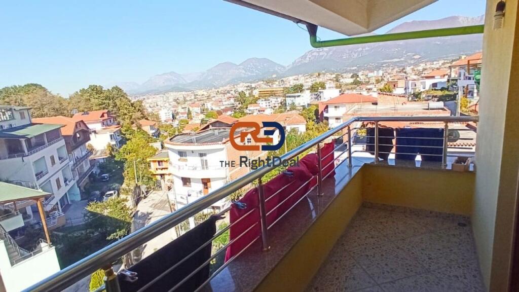 In Sauk, House for Sale 4 Floors With Fantastic View !!