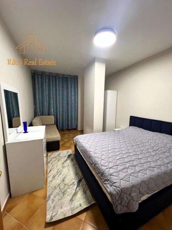 Apartament i ri me Qera Prane Shkolles Petro Nini