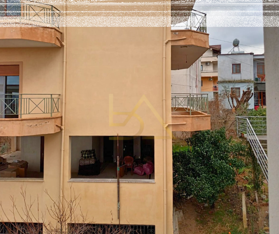 For sale – 4-Storey Villa, Shkozet, Tirana