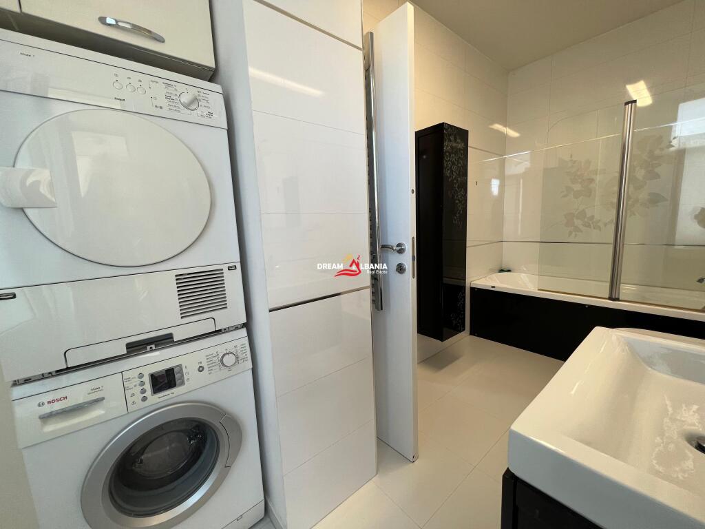 Apartment 2+1+2 for rent in the Blloku area near Salt Restorant, Tirana (ID 4231435)