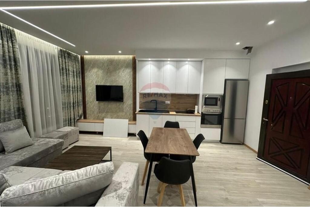 Apartment for rent 1+1 at Muhamet Gjollesha Street