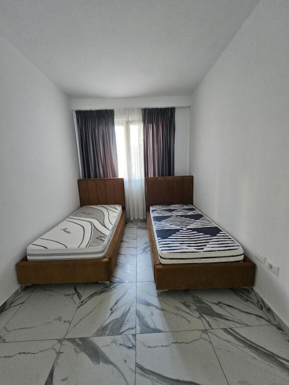 JEPET APARTAMENT ME QIRA 2+1 YZBERISHRT , GRAND GAERY