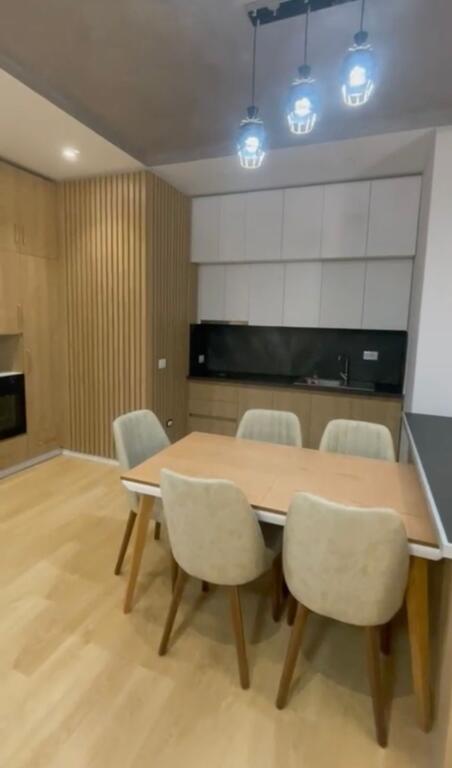🏠 Appartamento 2+1+2 in affitto – Kinostudio