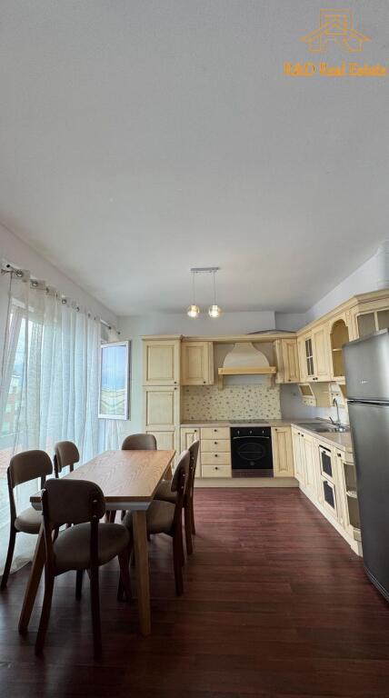 🏡 Jepet me qira – Apartament 2+1 + Ballkon  (Zona e kodres diellit)