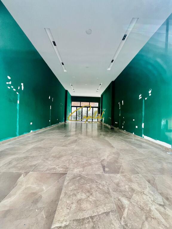 SHOP FOR RENT 86 M2 21 DECEMBER 100,000 LEKE