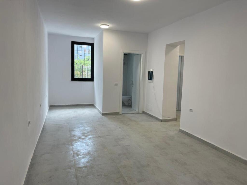 Ofrohet ambient kati 0 per qera prane st Dinamo