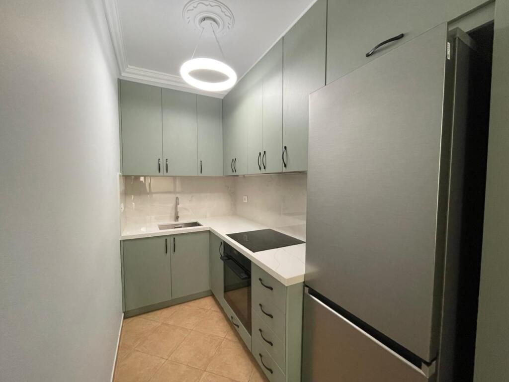 Appartamento moderno 2+1 in affitto in Via Kavaja!