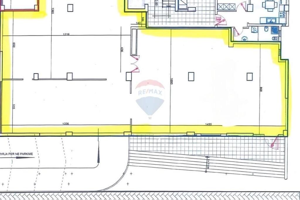 COMMERCIAL SPACE FOR RENT AT THE TERMINAL!