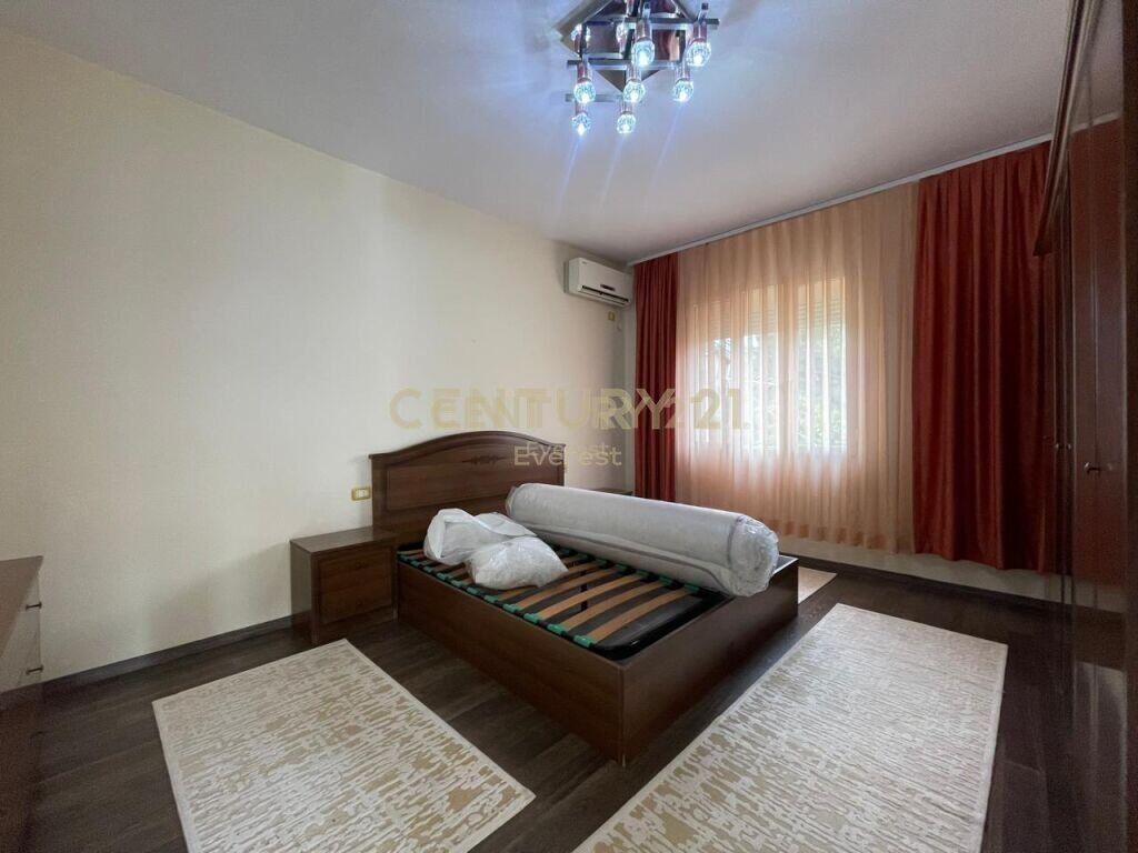 Via Dibres, Affittiamo appartamento 1+1