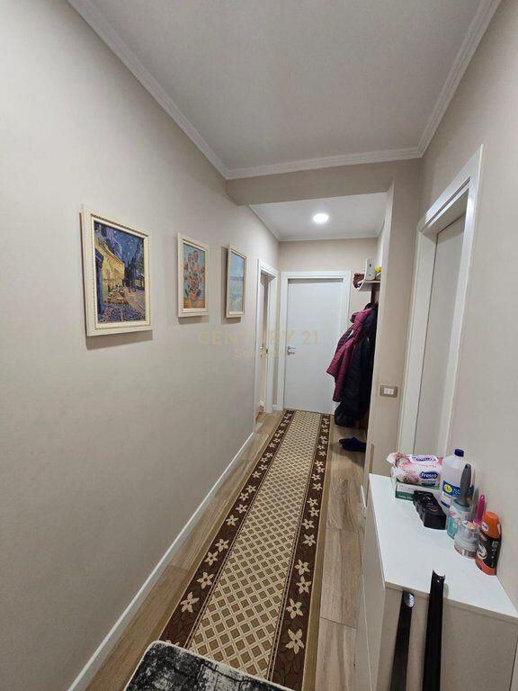 APARTMENT 2+1 FOR SALE NEAR "RED SCHOOL"!!!