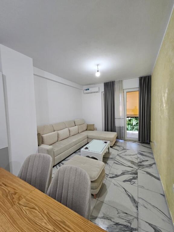 JEPET APARTAMENT ME QIRA 2+1 YZBERISHRT , GRAND GAERY