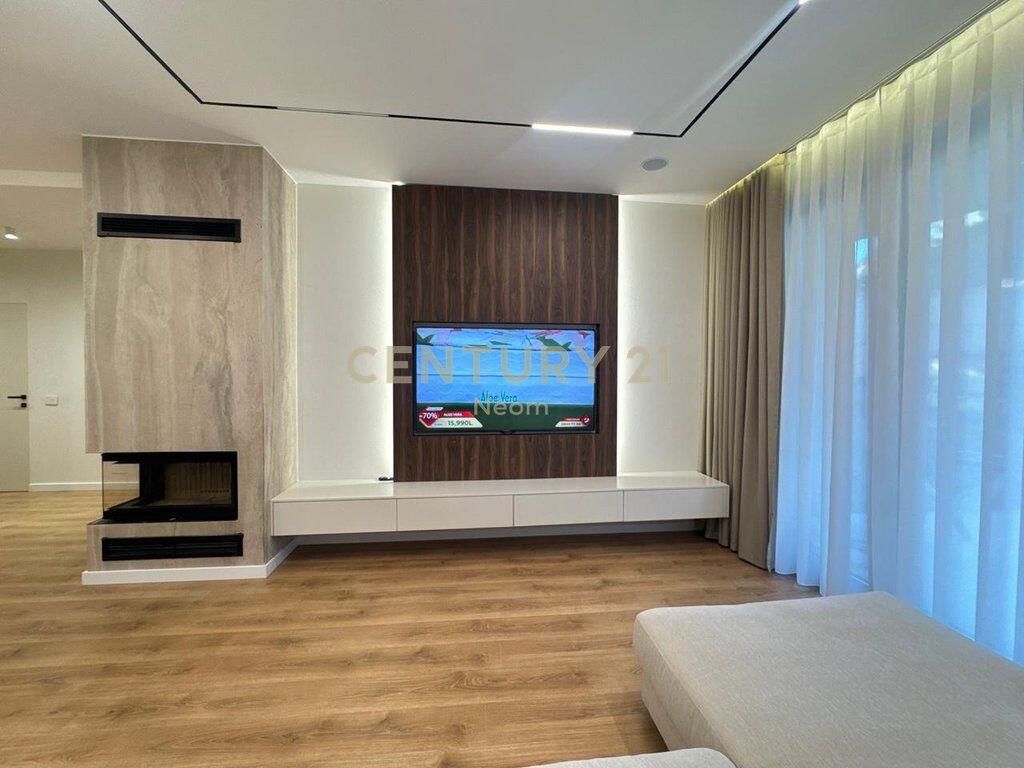 AFFITTO, APPARTAMENTO PREMIUM 2+1+2+CORTILE con POSTO AUTO ‼️ 2.200 € /Mese Sup. Totale 124m2