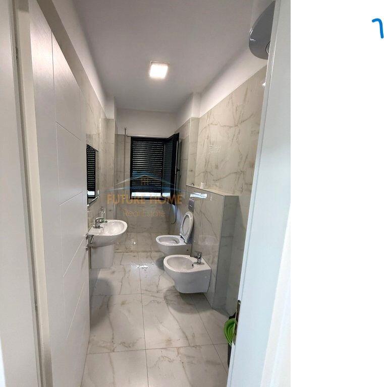 Shitet, Apartament 1+1+Post parkimi, Rruga Qemal Stafa, Tiranë