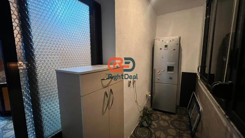 Ne Laprake, Jepet Me Qira Apartament 2+1 I Mobiluar!!!