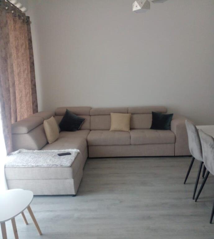 House for rent, in Pallat i Ri 2+1      ID   13222