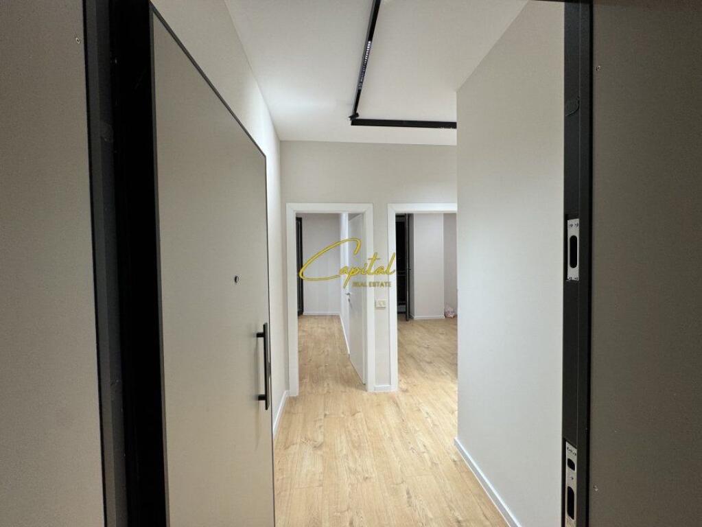 OFFICE FOR RENT 94 M2 GOLDEN TOWER RESIDENCE 1000 EURO