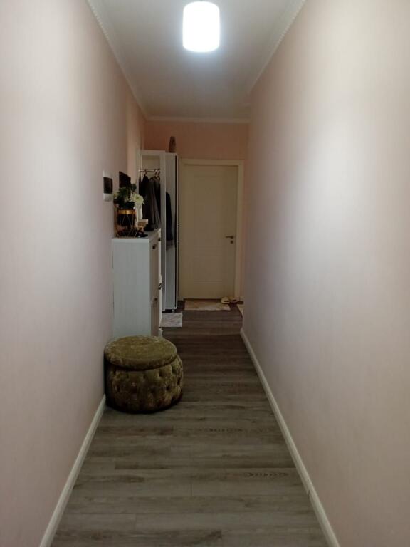 Apartment 2+1, Vila L!