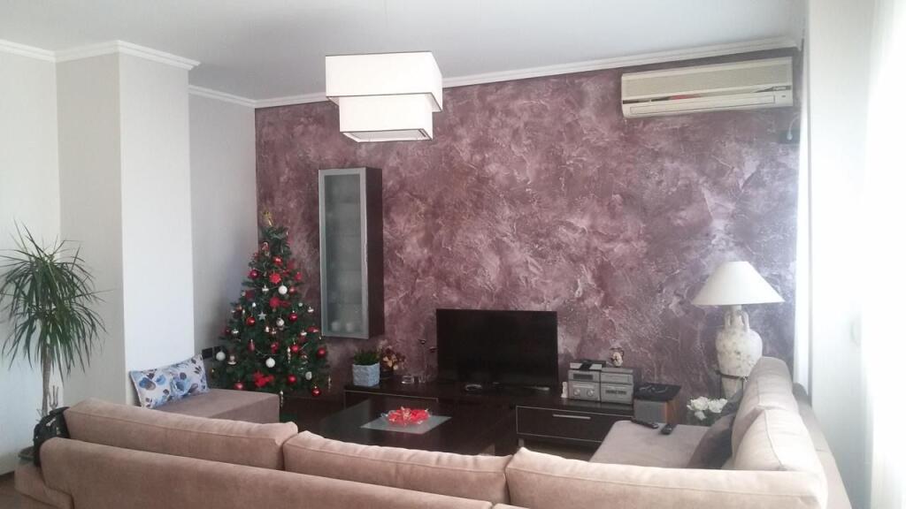 Apartment 2+1, Selvia!