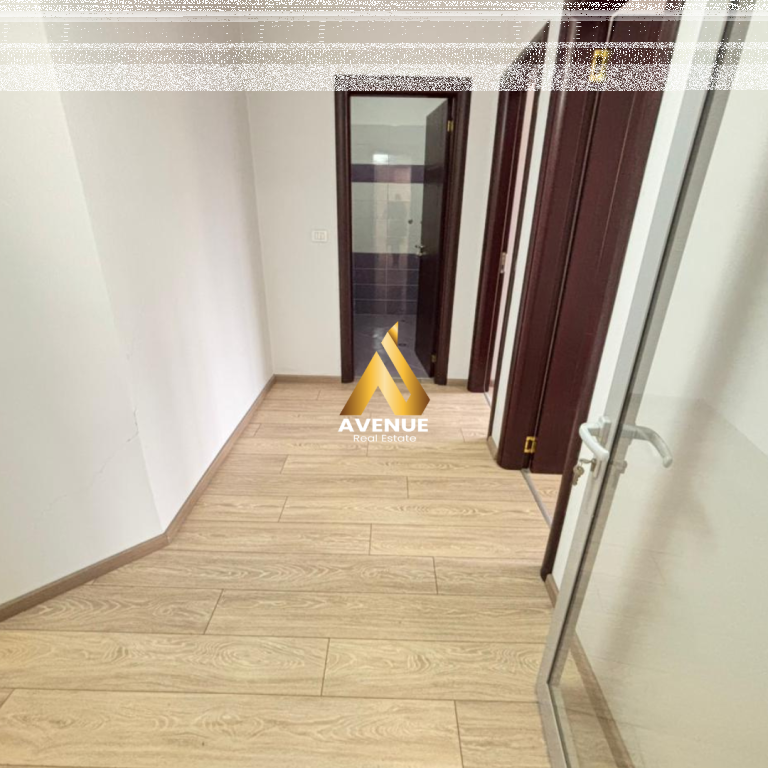 VENDESI APPARTAMENTO 2+1+2 VICINO A 21 DHJETORI, TIRANA