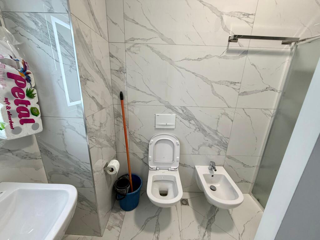 📣 SUPER RENT Apartment 2+1 With 2 Bathrooms And Parking 📍 "5-Maji" Street, Tirana ✨